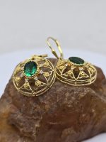 Emerald and gold filigree earrings - Image 7