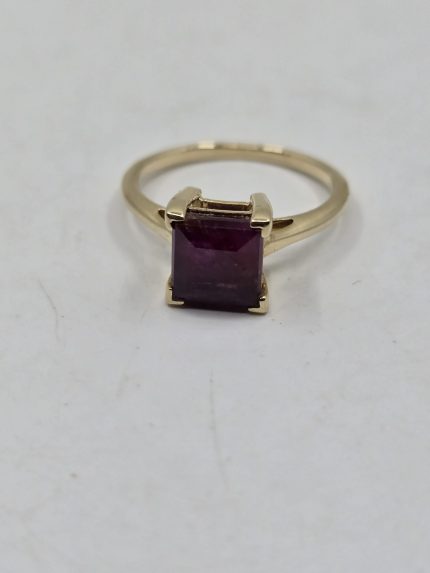 Natural 2.5ct Maroon Afghan Ruby Ring in Classic 14K Yellow Gold – Untreated, Size 7