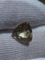 Champagne Trillion Oregon Sunstone – 4.5ct with Pink & Green Flashes (12.2mm) - Image 12