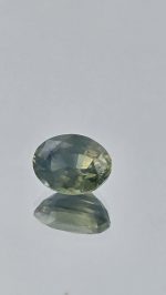 2.4ct Oval Yellow/Green/Blue Parti Sapphire – Rare Tricolor Gemstone, Step-Cut, 8.5x6.6mm – Madagascar Origin - Image 7