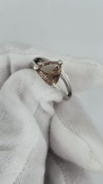 Split Shank Sterling Silver Ring with 2.5ct Bicolor Red-Green Oregon Sunstone – Trillion Cut Concave Faceting, Size 6 - Image 5