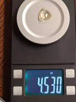 Champagne Trillion Oregon Sunstone – 4.5ct with Pink & Green Flashes (12.2mm) - Image 7