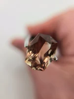 Oregon Sunstone – 6.9ct Custom Octagon Cut | Red, Green & Gold Schiller Gem - Image 3