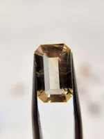 3.11ct Golden peach Oregon Sunstone with scholler - Image 7