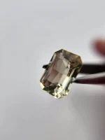 3.66ct Champagne/pale green Oregon Sunstone - Image 2