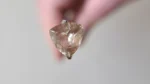 Exceptional 3.61ct Oregon Sunstone Trillion – 11mm with AAA Copper Schiller - Image 2