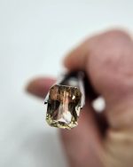 3.73ct Champagne Oregon Sunstone with schiller - Image 4