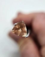 2.08ct pink Oregon Sunstone with copper schiller - Image 3