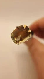 8.43ct Oregon Sunstone Gem (14.4 x 10.9mm) – Dust Devil Mine, Mystique Green & Peach with Copper Schiller - Image 4