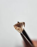 2.08ct pink Oregon Sunstone with copper schiller - Image 5