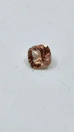 Dark pink AAA schiller Oregon Sunstone 1.02ct - Image 4