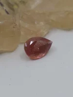 1.8ct Red/orange Oregon Sunstone with constellation shiller - Image 2