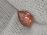 1.8ct Red/orange Oregon Sunstone with constellation shiller - Image 7