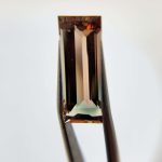 7.23ct Oregon Sunstone bi-color peach/green with schiller