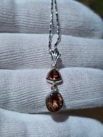 Red Oregon Sunstone dangling pendant in sterling silver - Image 2