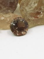 2.9ct AAA bicolor Oregon Sunstone