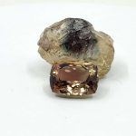 Bicolor cushion Oregon Sunstone 8.83ct