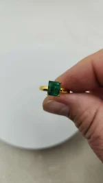 2ct Swat Emerald ring solitaire in 14k yellow gold - Image 6