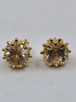 14k Gold  3.7ct Oregon Sunstone Studs - Image 2