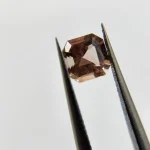 .87ct AA Pink Schiller Oregon Sunstone - Image 4