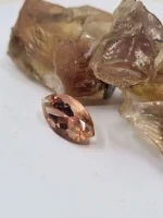 5.75ct Marquise Bicolor Oregon Sunstone - Image 2