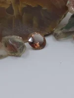 Gorgeous 10mm round 3ct Oregon Sunstone - Image 6