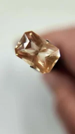 2.75ct Peach Oregon Sunstone with schiller - Image 6