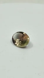 Green/peach tri-color 4.9ct Oregon Sunstone - Image 5