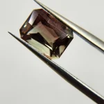Red Green AAA Oregon Sunstone with Schiller 3.33ct - Image 4