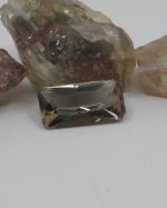 Green schiller 2.55ct Oregon Sunstone