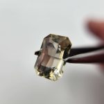 3.66ct Champagne/pale green Oregon Sunstone