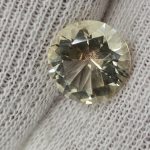 Blush schiller Champagne Oregon Sunstone  2.35ct