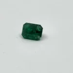 Elegant 1.83ct vivid green Swat emerald 8x6mm - Image 2