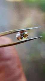 Cute .96ct Oregon Sunstone oval. Pink with champagne - Image 3