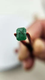 Amazing 1.16ct Swat Pakistan Emerald with natural inclusions - Image 4
