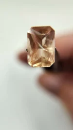 2.75ct Peach Oregon Sunstone with schiller - Image 5
