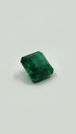 Incredible 5.19ct Swat Valley Emerald - Image 3