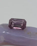 Pink/purple diaspore 2.86ct - Image 2