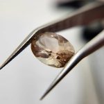 2.47ct elongated oval Oregon Sunstone - Image 2