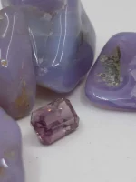 Pink/purple diaspore 2.86ct - Image 3