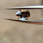 Cute .96ct Oregon Sunstone oval. Pink with champagne - Image 6