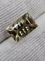 Bicolor concave cut 3.85ct Oregon Sunstone - Image 3
