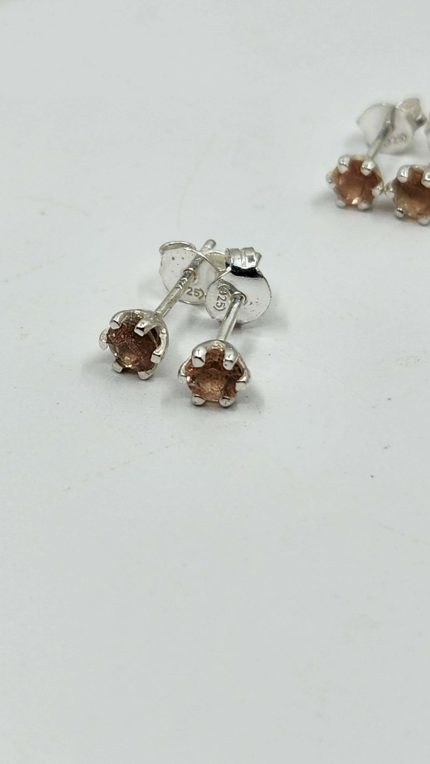 Oregon Sunstone studs with shining copper schiller