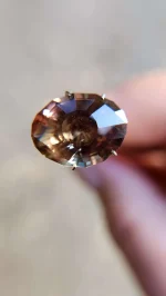 Private Eye Oregon Sunstone 7.46ct green/pink bi-color - Image 5