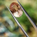 4.62ct Elongated Oval Oregon Sunstone – Peach/Green Bicolor with Copper Schiller - Image 3