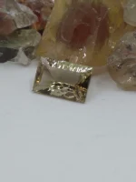 Bicolor concave cut 3.85ct Oregon Sunstone - Image 5