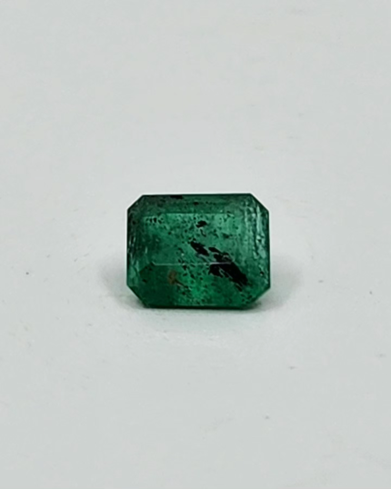 Luxurious 1.88ct Swat Valley emerald