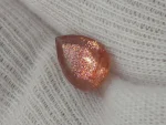 1.8ct Red/orange Oregon Sunstone with constellation shiller - Image 5