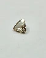 Golden schiller 1.9ct Oregon Sunstone trillion - Image 4